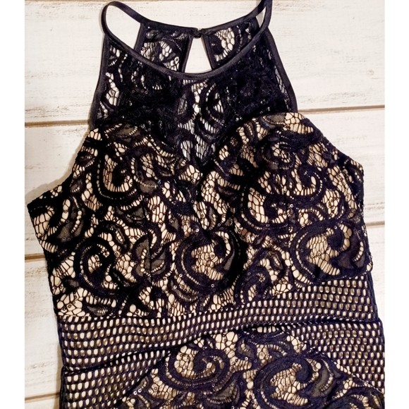 Dream ' Moon Halter Cutout Zip Back Lace Mini Dress - Picture 9 of 16